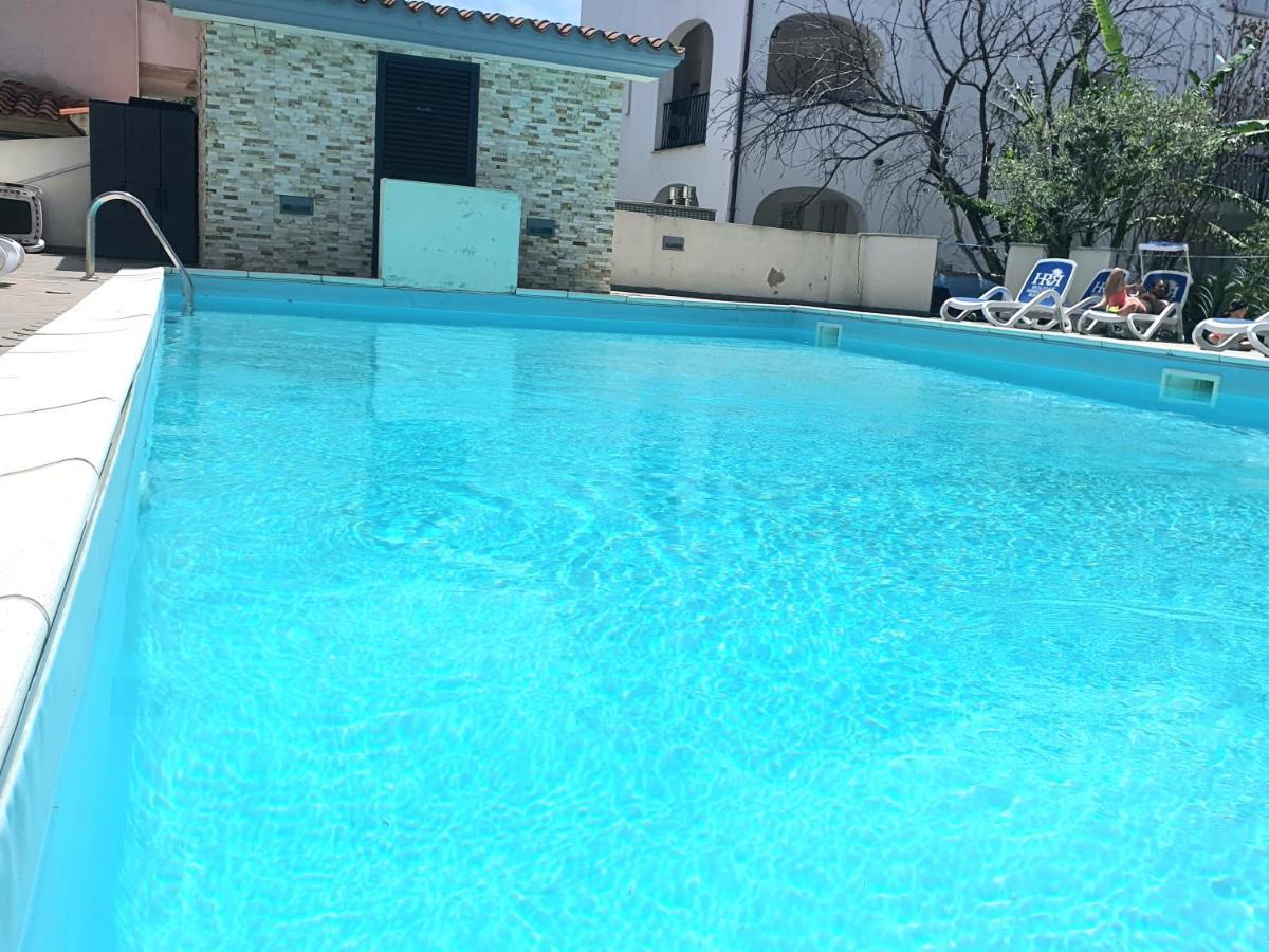 Dommos - Limone Apartment Orosei Ngoại thất bức ảnh